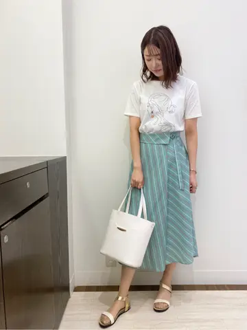 ANY SIS スタッフ コーディネート画像