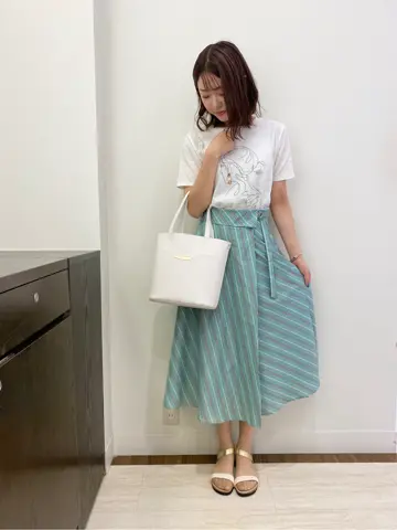 ANY SIS スタッフ コーディネート画像