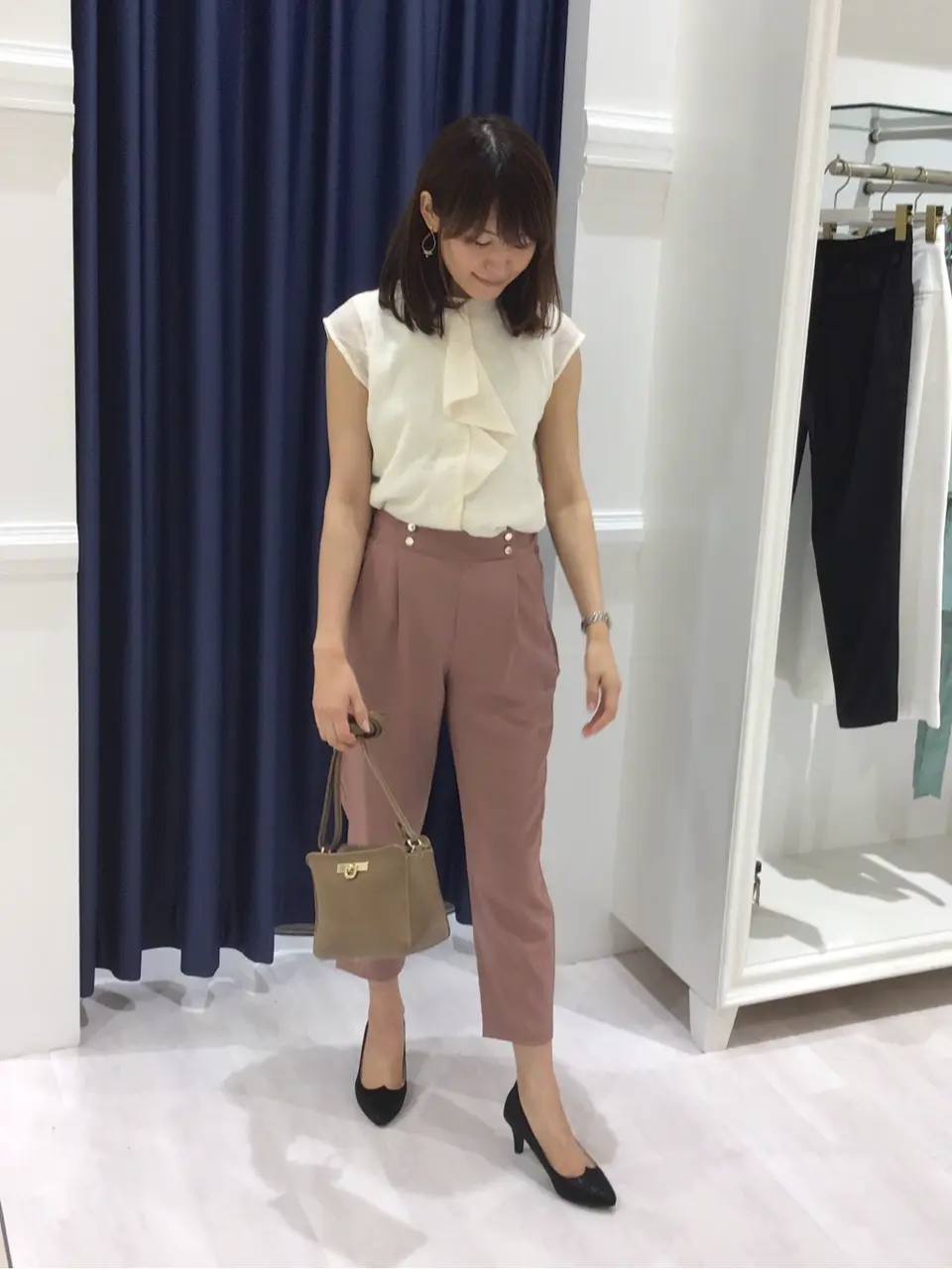 ANY SIS スタッフ コーディネート画像