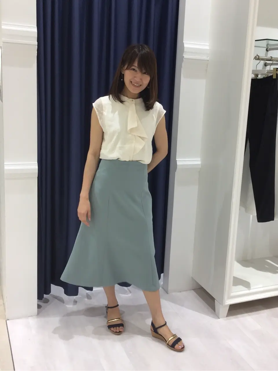 ANY SIS スタッフ コーディネート画像