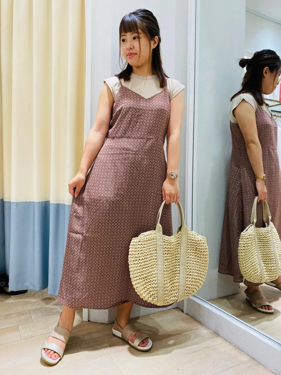 ANY SIS スタッフ コーディネート画像