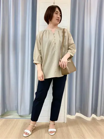 ANY SIS 丸岡 コーディネート画像