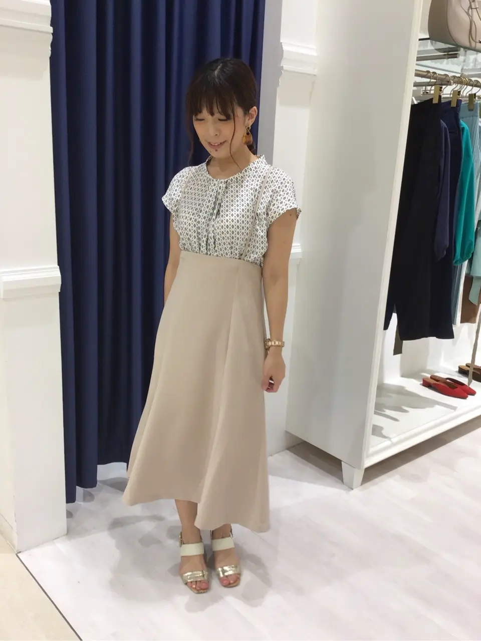 ANY SIS スタッフ コーディネート画像