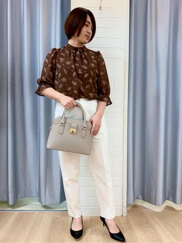 ANY SIS 丸岡 コーディネート画像