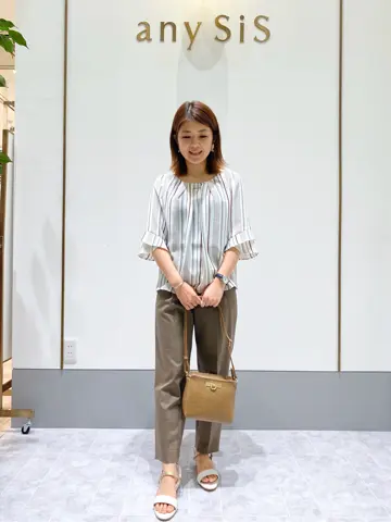 ANY SIS スタッフ コーディネート画像