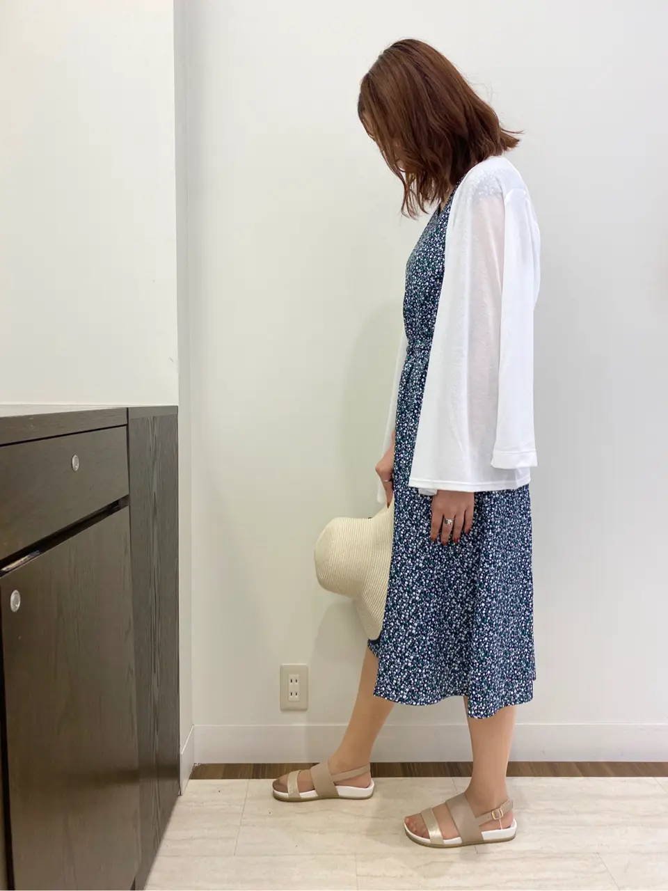 ANY SIS スタッフ コーディネート画像