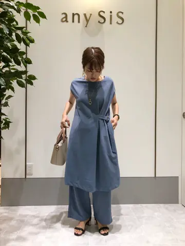 ANY SIS スタッフ コーディネート画像