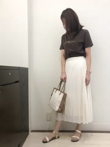 ANY SIS スタッフ コーディネート画像