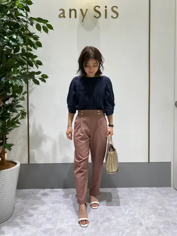ANY SIS スタッフ コーディネート画像
