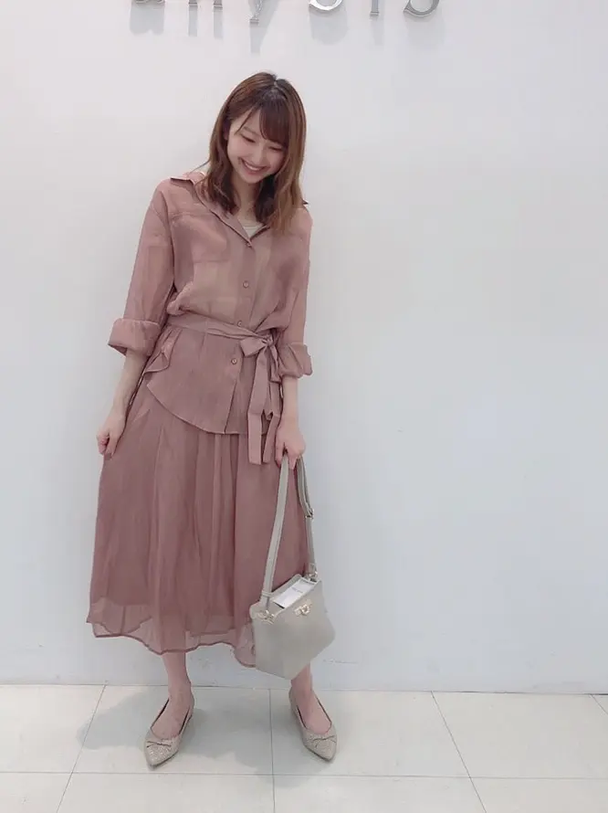 ANY SIS スタッフ コーディネート画像