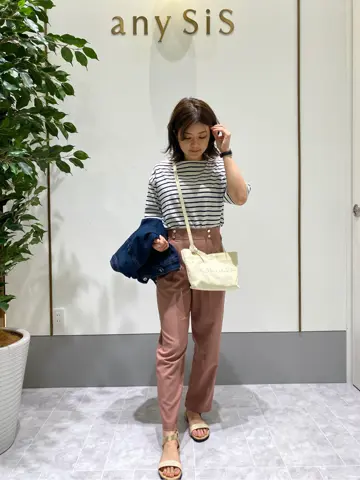 ANY SIS スタッフ コーディネート画像