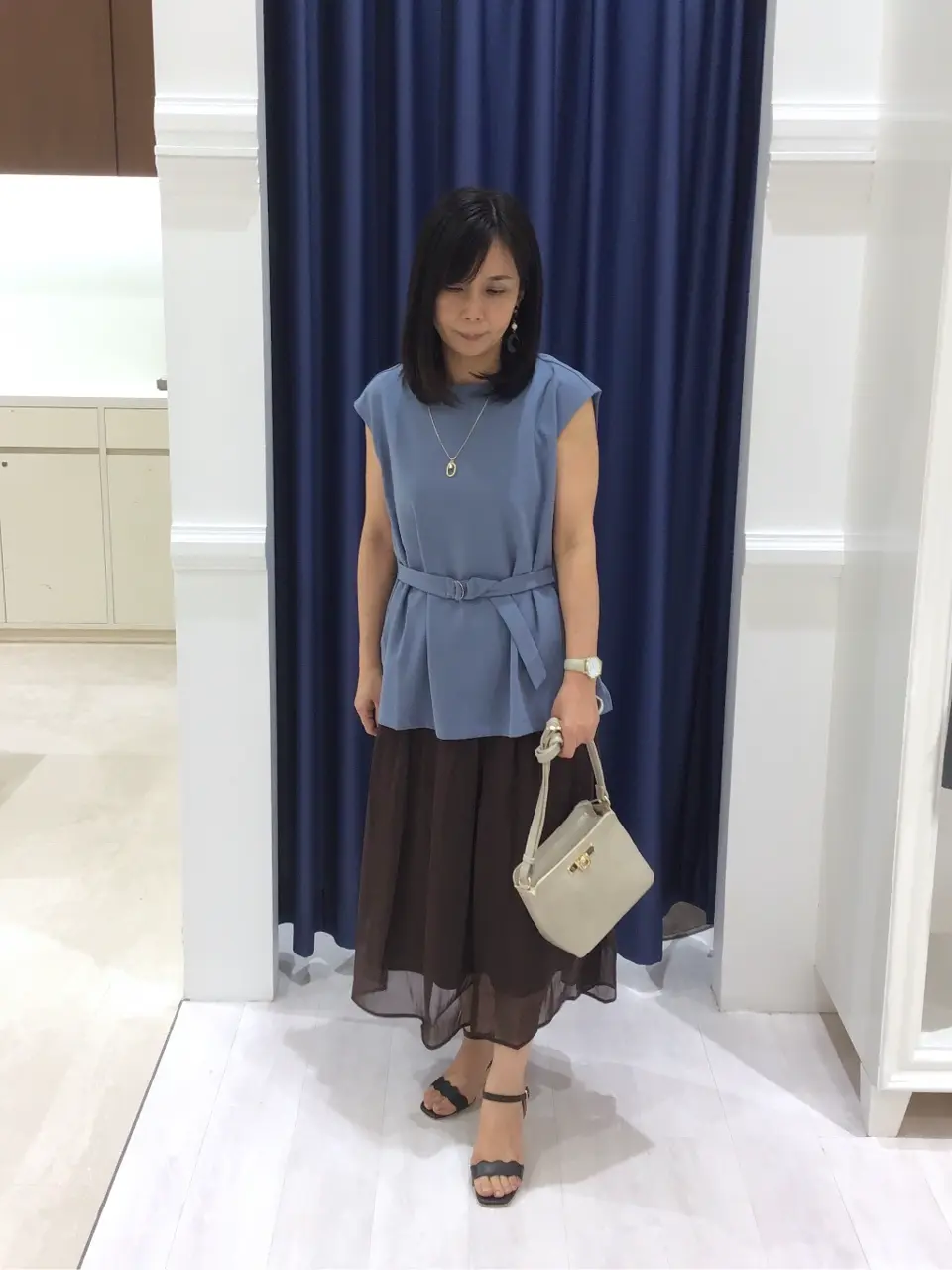 ANY SIS スタッフ コーディネート画像