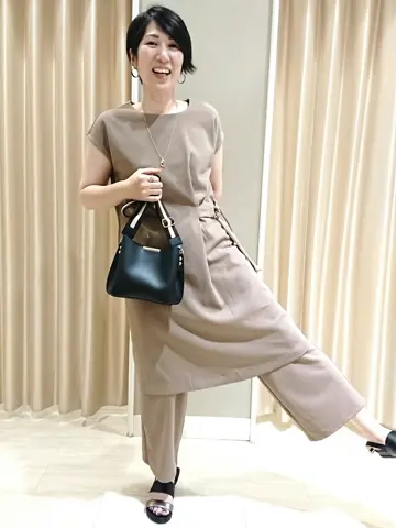 ANY SIS 吉本 コーディネート画像