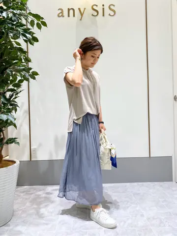ANY SIS スタッフ コーディネート画像