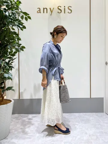 ANY SIS スタッフ コーディネート画像