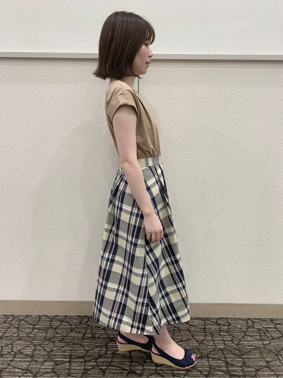 ANY SIS スタッフ コーディネート画像