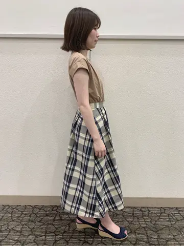 ANY SIS スタッフ コーディネート画像