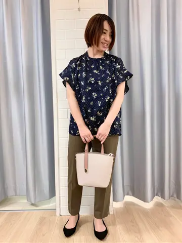 ANY SIS 丸岡 コーディネート画像