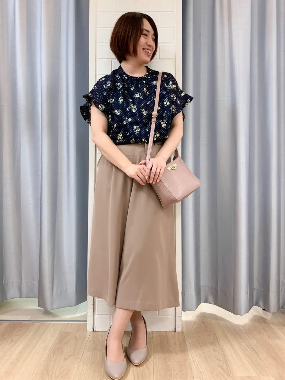 ANY SIS 丸岡 コーディネート画像