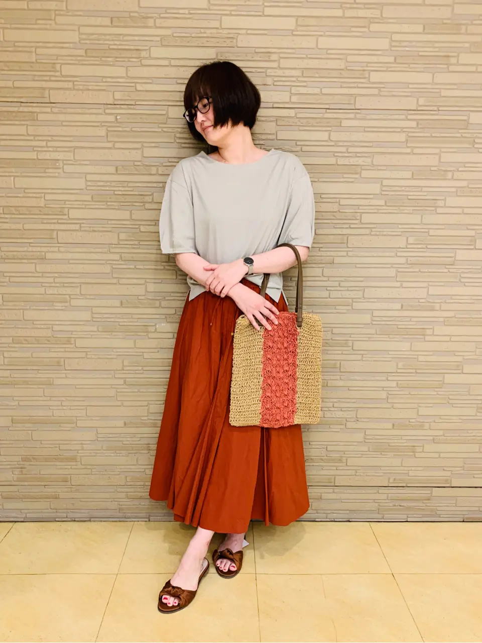 ANY SIS スタッフ コーディネート画像