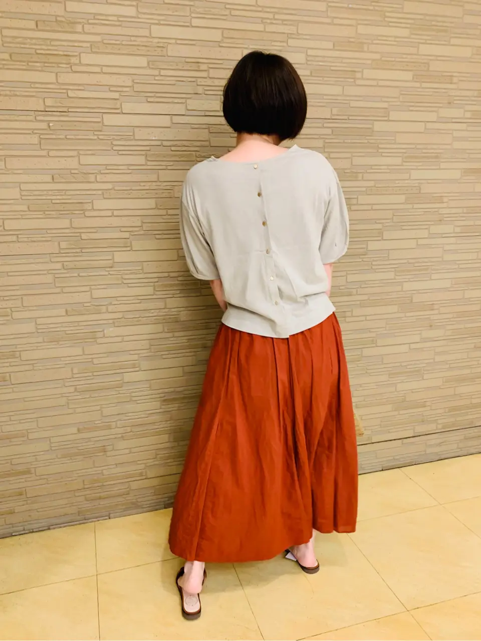 ANY SIS スタッフ コーディネート画像