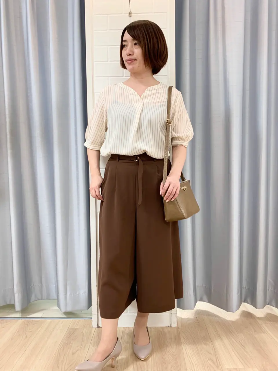 ANY SIS 丸岡 コーディネート画像