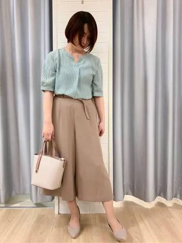 ANY SIS 丸岡 コーディネート画像