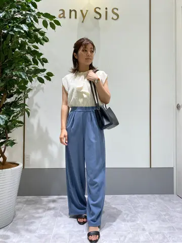 ANY SIS スタッフ コーディネート画像