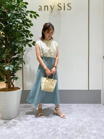 ANY SIS スタッフ コーディネート画像