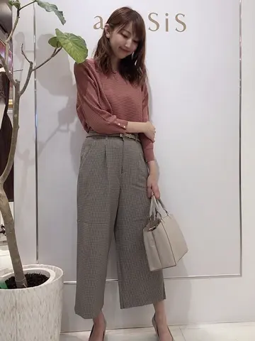 ANY SIS スタッフ コーディネート画像