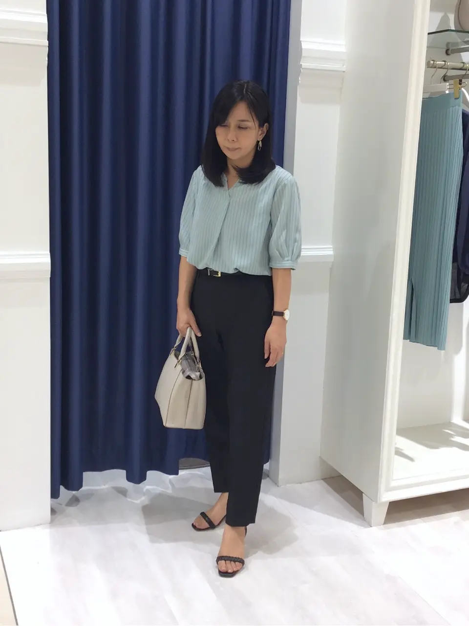 ANY SIS スタッフ コーディネート画像