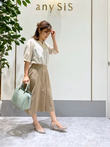 ANY SIS スタッフ コーディネート画像