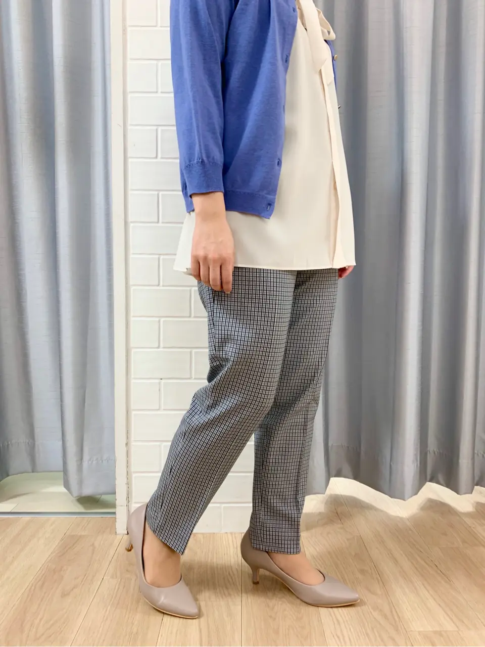 ANY SIS 丸岡 コーディネート画像