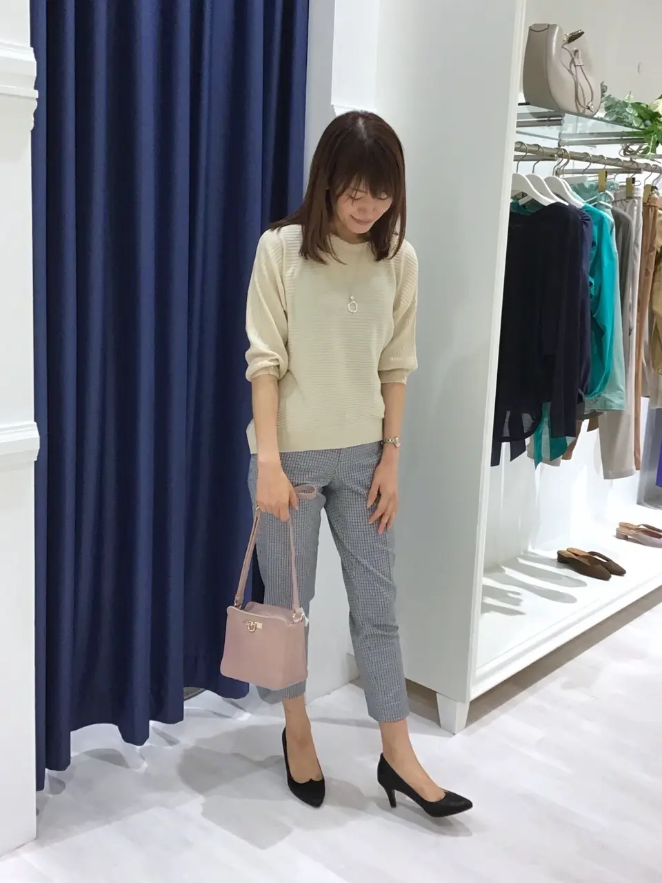 ANY SIS スタッフ コーディネート画像