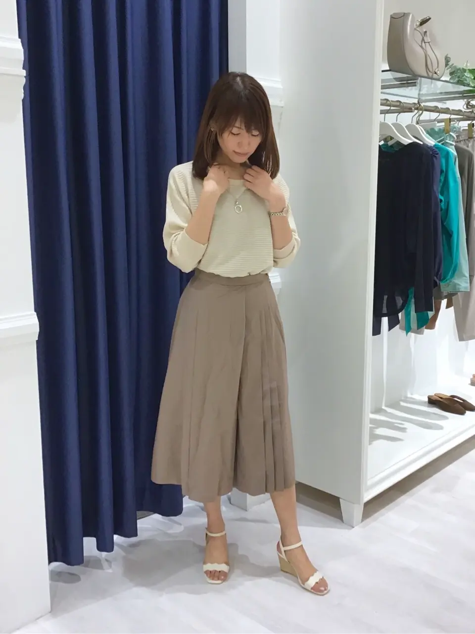 ANY SIS スタッフ コーディネート画像