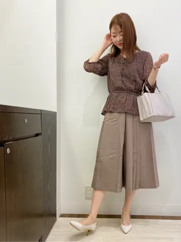 ANY SIS スタッフ コーディネート画像