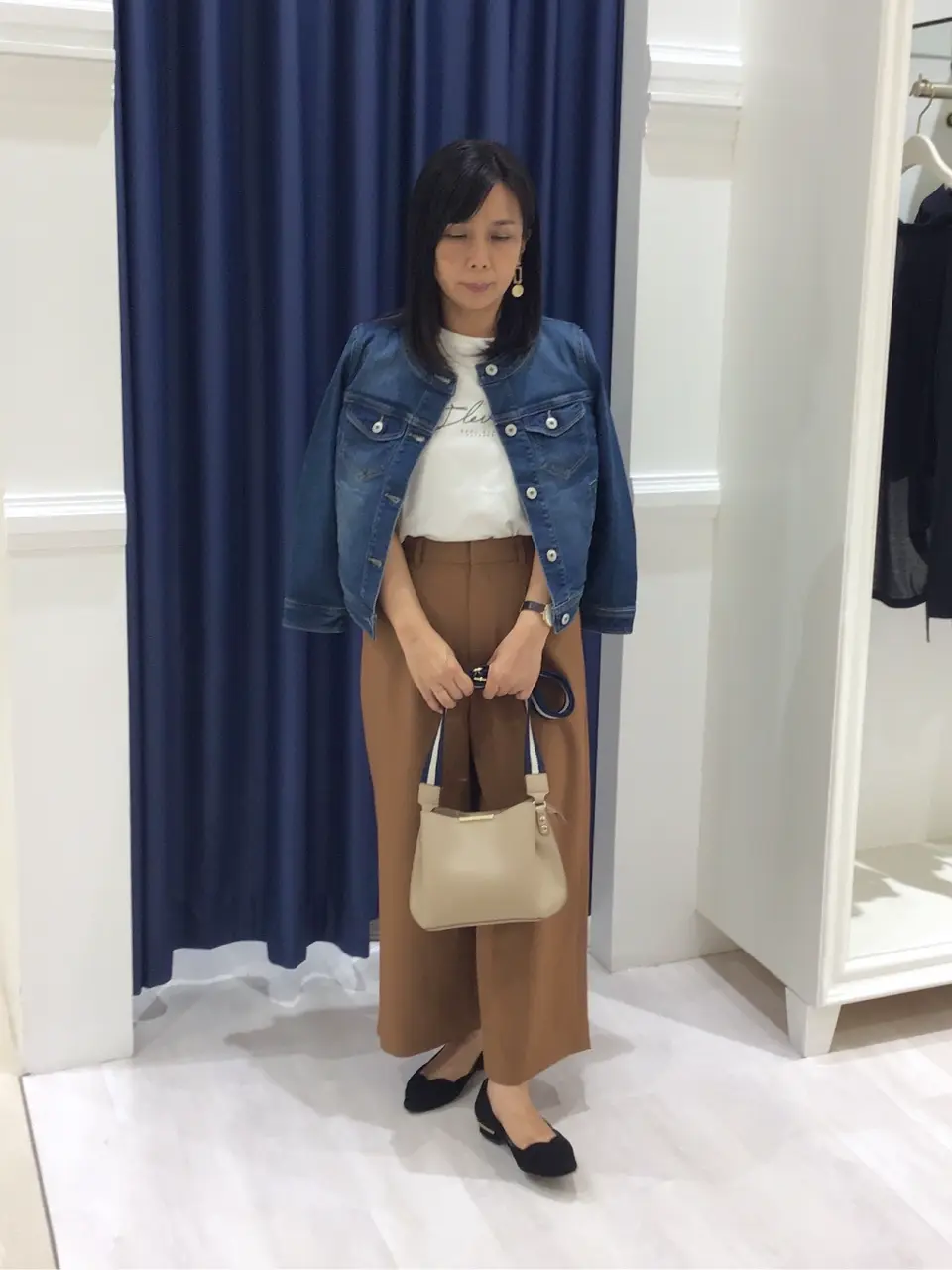 ANY SIS スタッフ コーディネート画像