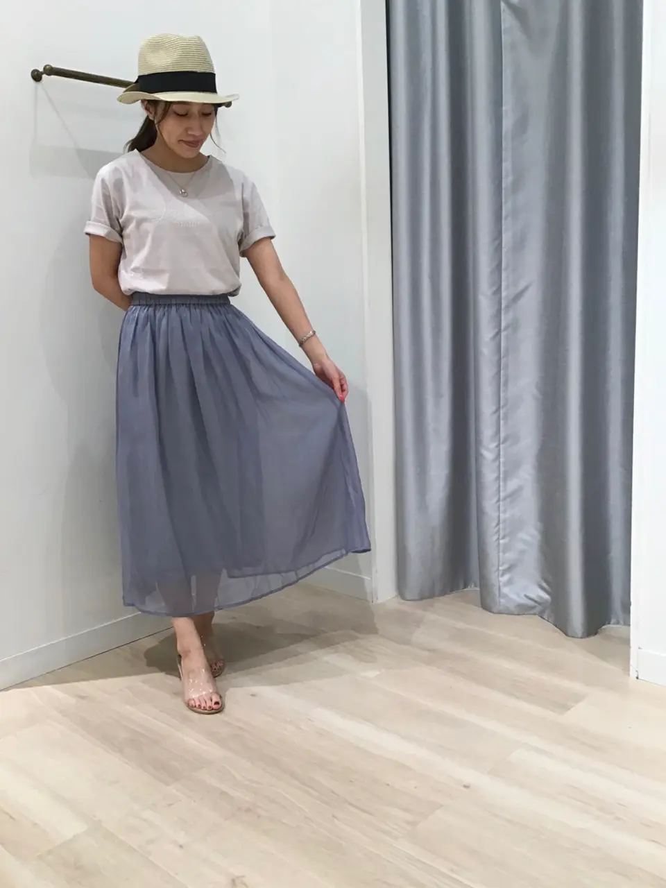  スタッフ コーディネート画像