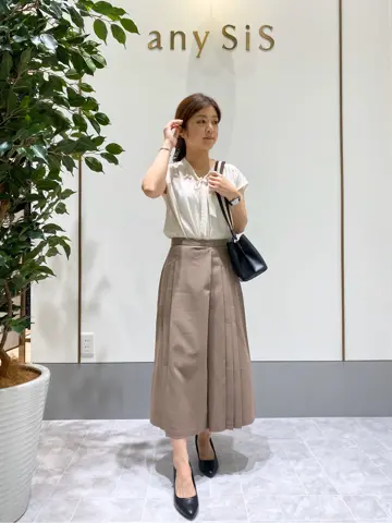 ANY SIS スタッフ コーディネート画像