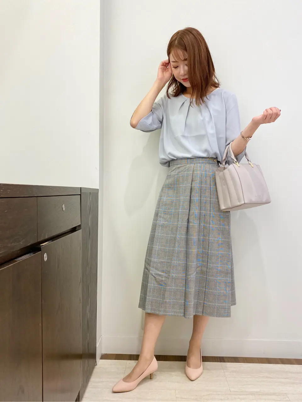 ANY SIS スタッフ コーディネート画像