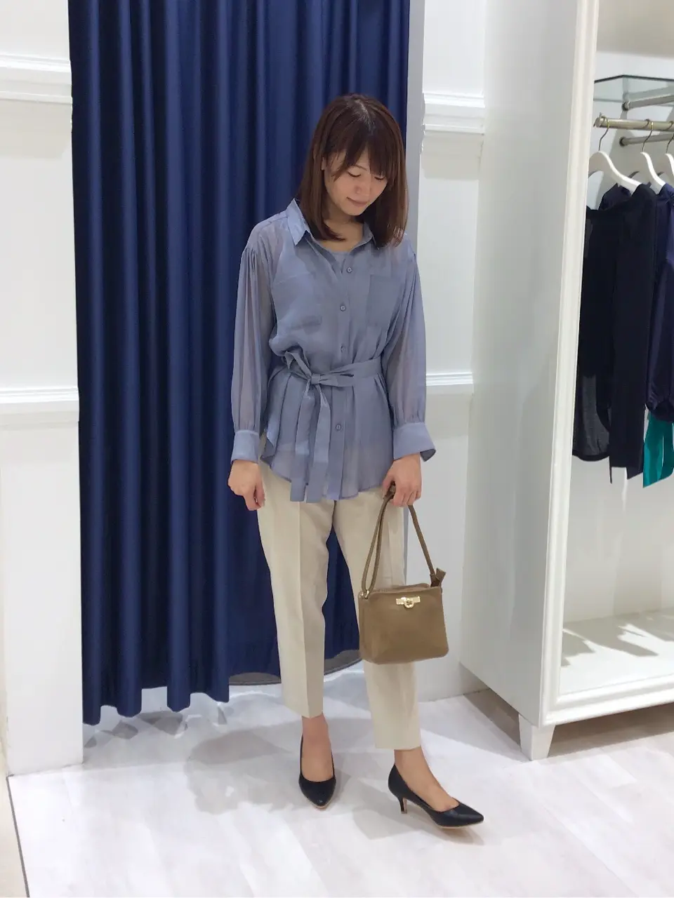 ANY SIS スタッフ コーディネート画像