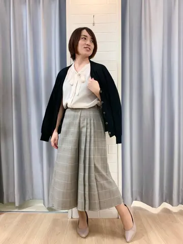 ANY SIS 丸岡 コーディネート画像