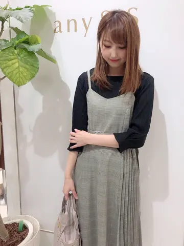 ANY SIS スタッフ コーディネート画像