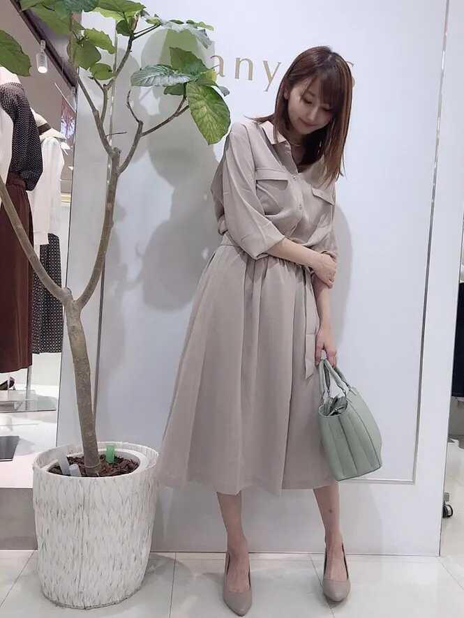 ANY SIS スタッフ コーディネート画像