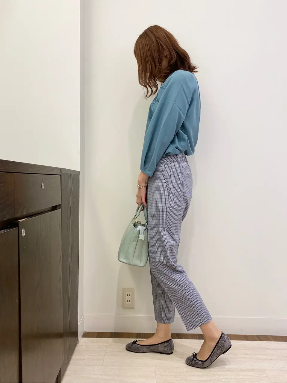 ANY SIS スタッフ コーディネート画像