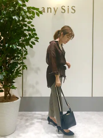 ANY SIS スタッフ コーディネート画像