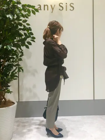 ANY SIS スタッフ コーディネート画像