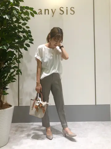 ANY SIS スタッフ コーディネート画像