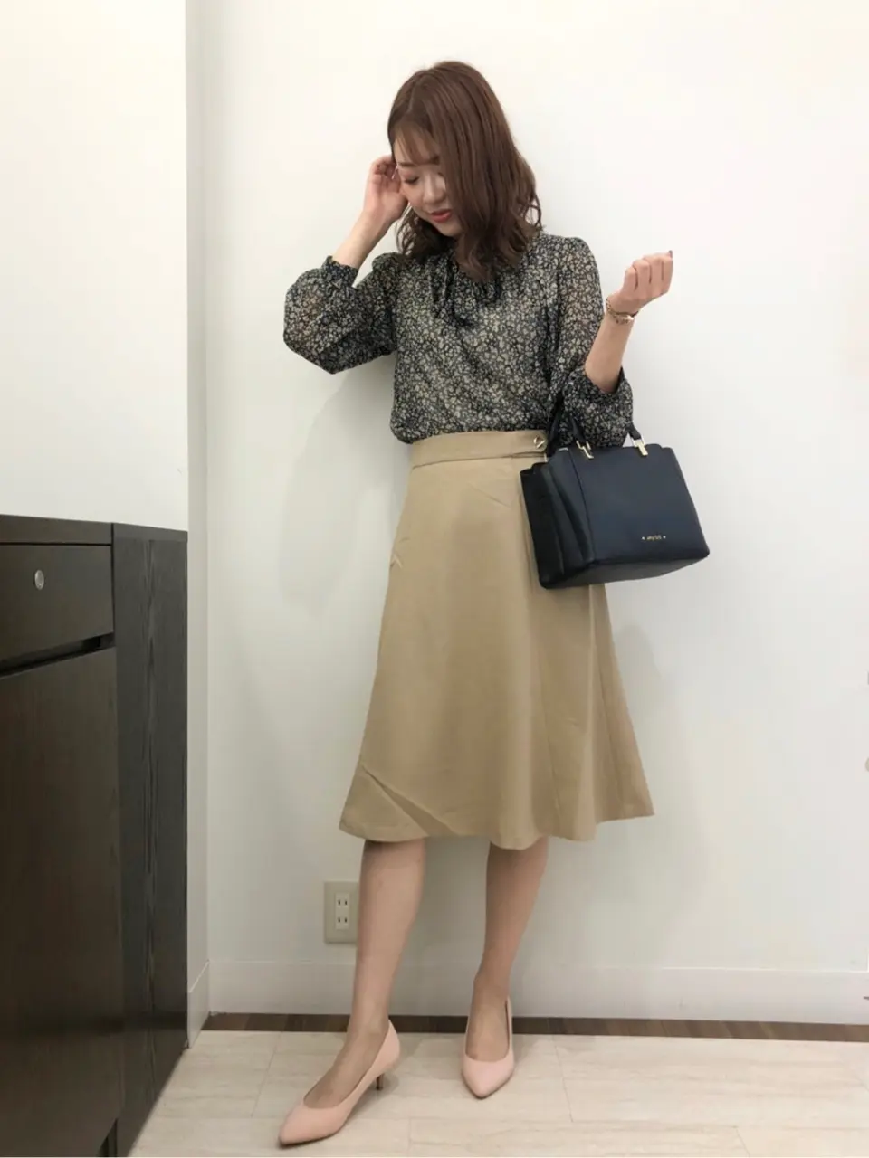 ANY SIS スタッフ コーディネート画像