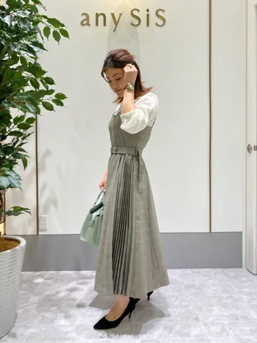 ANY SIS スタッフ コーディネート画像